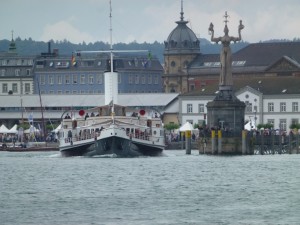 Internationale Bodenseewoche mit Dampfschiff Hohentwiel